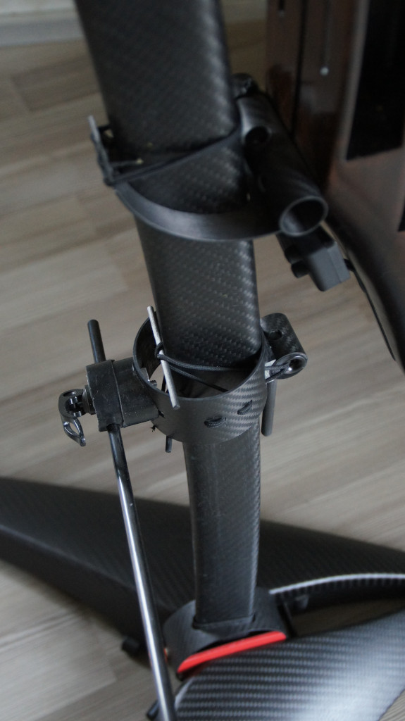 Lingsma electric upright bass - kneerest attachment detail